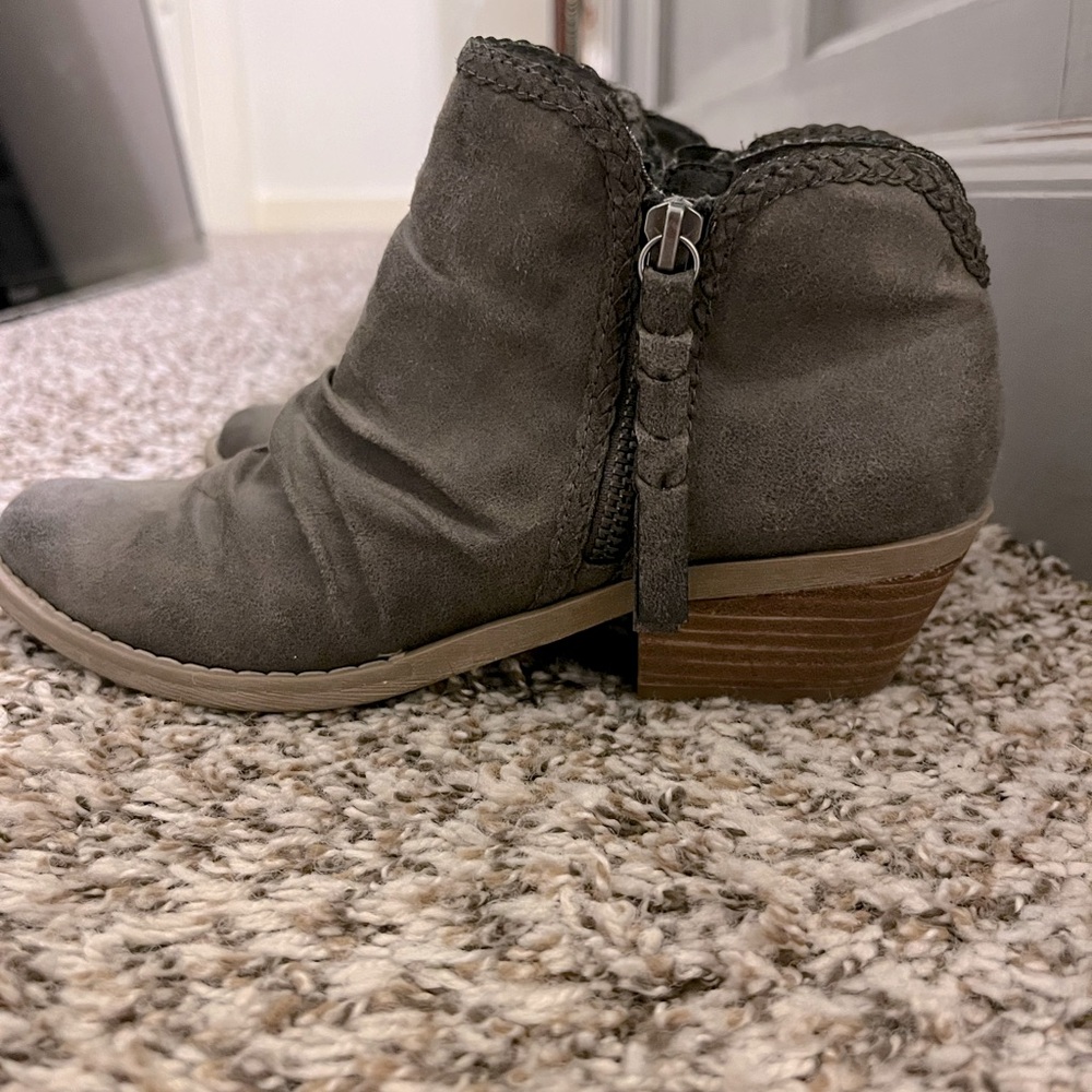 Perfect condition boots!
